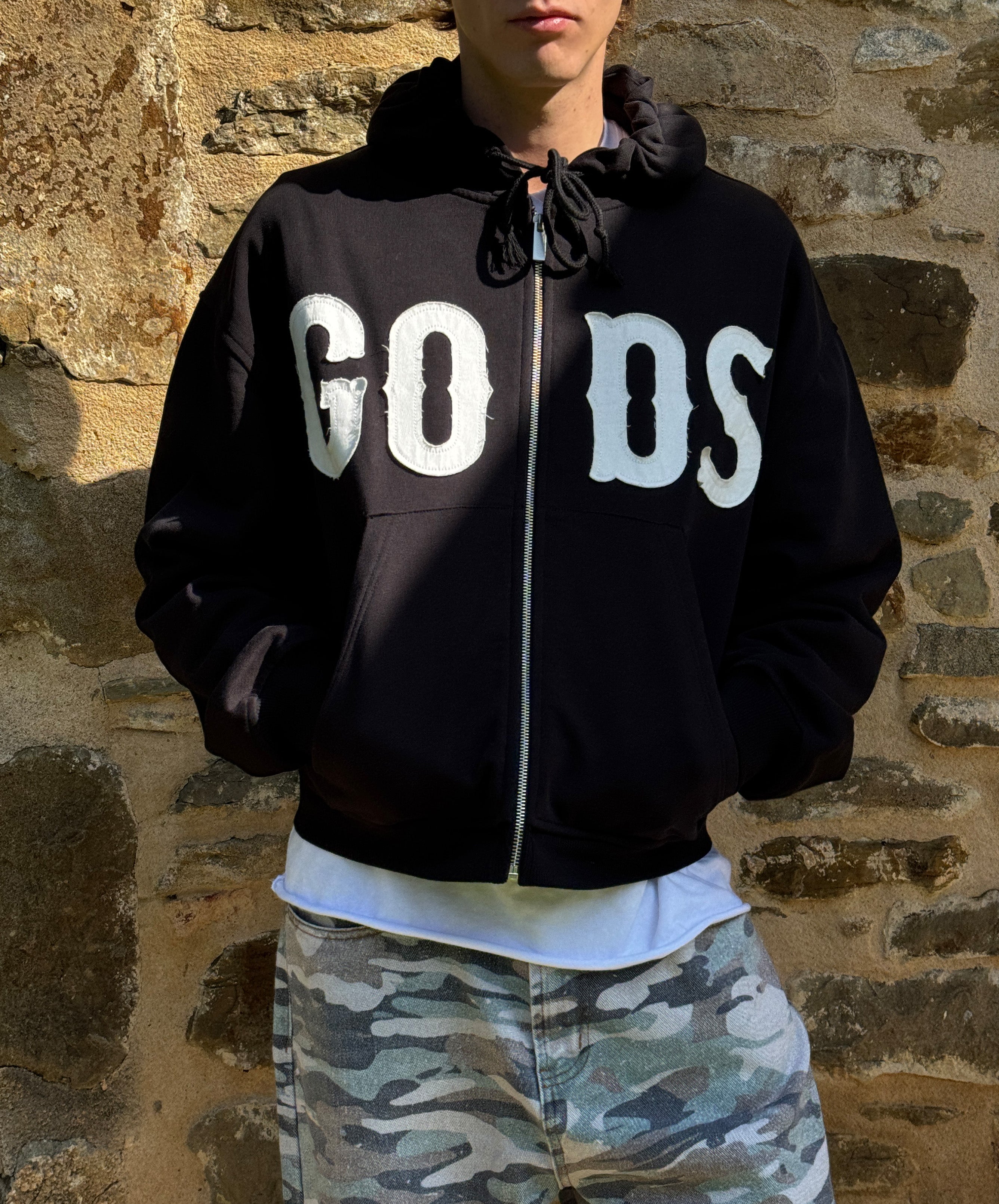 Gods Zipper Black