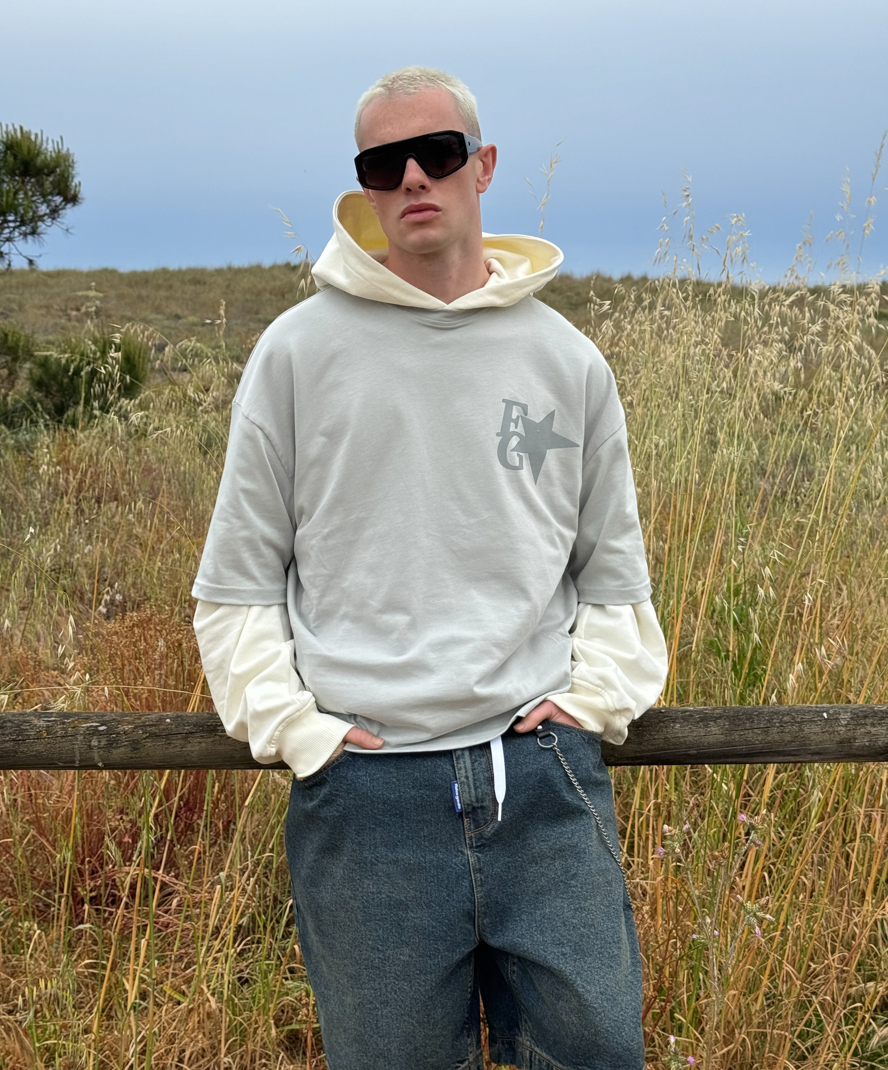 Star Boxy Tee Light Grey