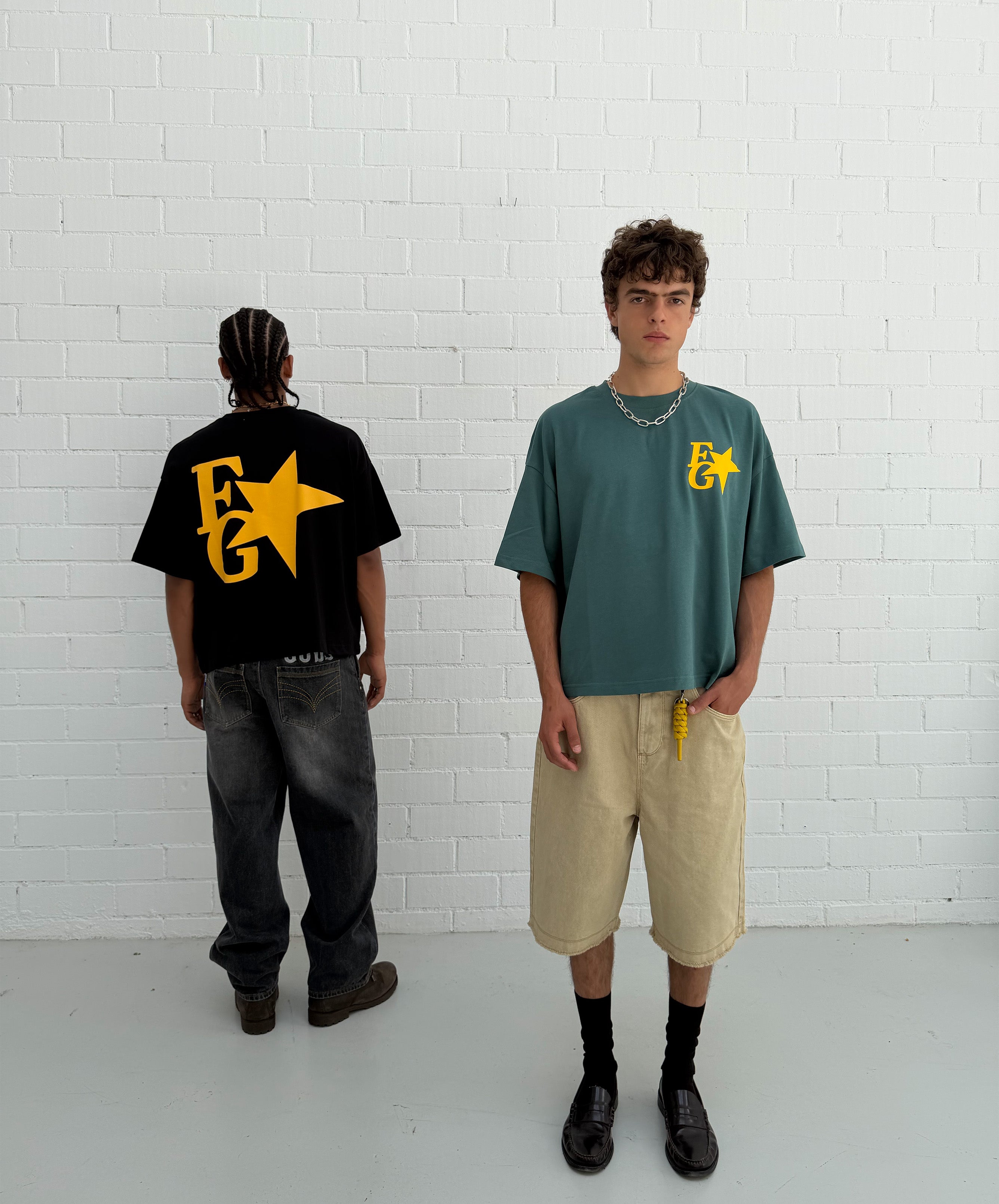 Star Boxy Tee Black