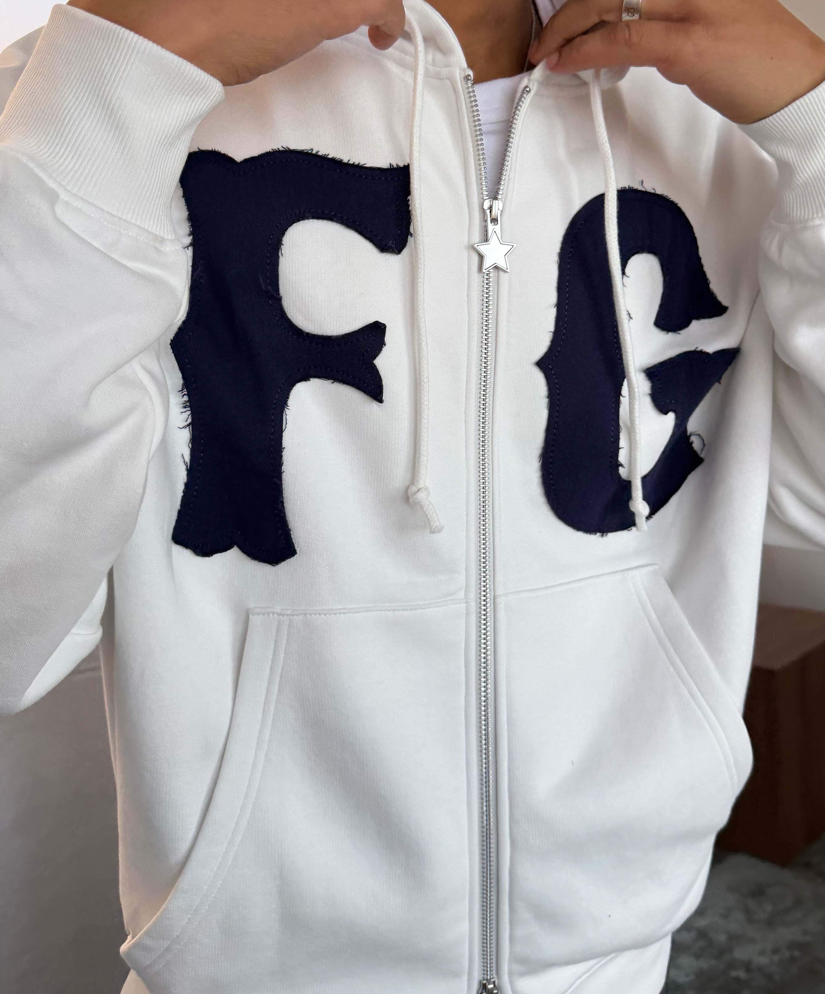 FG Zipper Light Cream