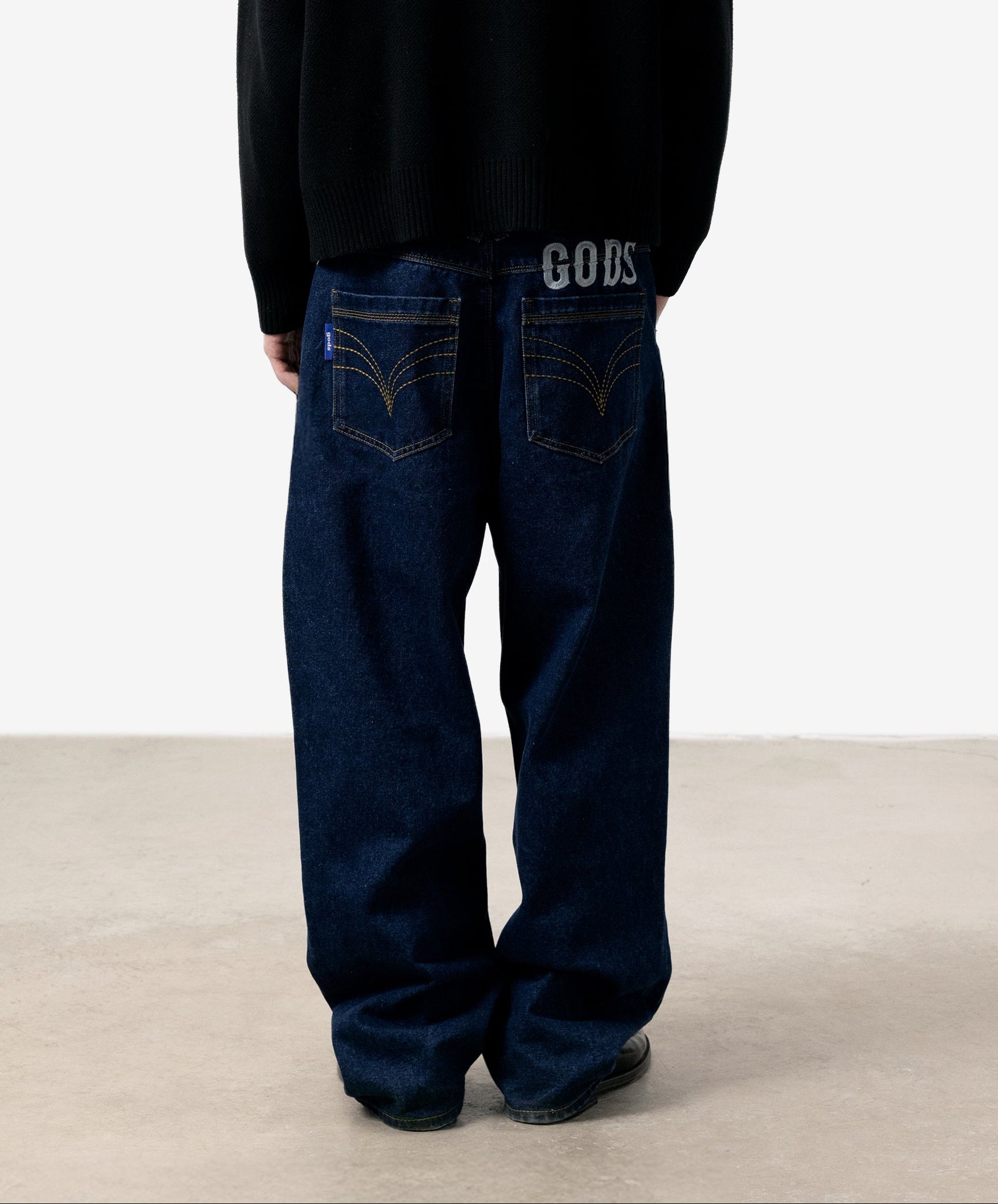 Gods Knitted Zipper Black