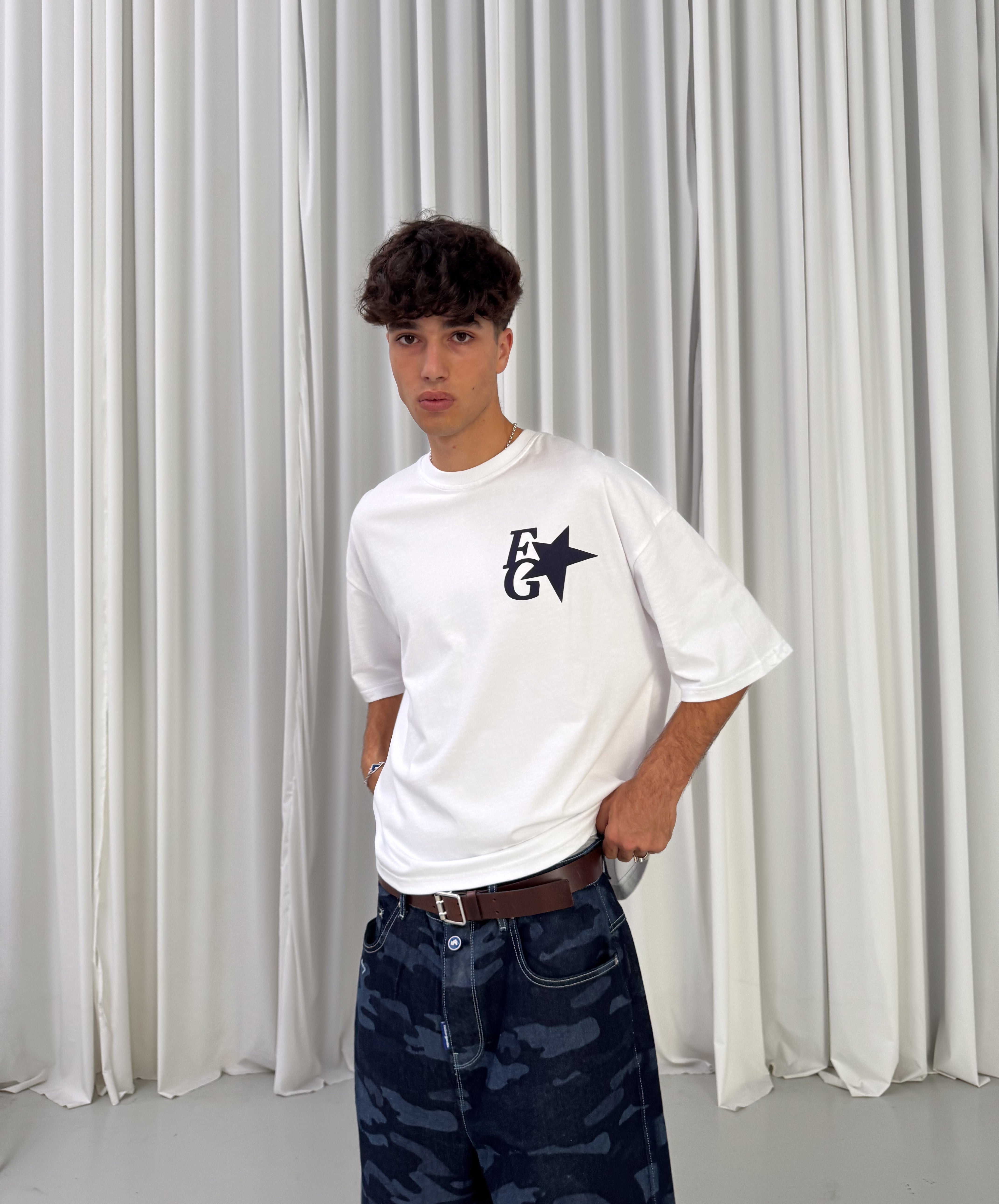 Star Boxy Tee White