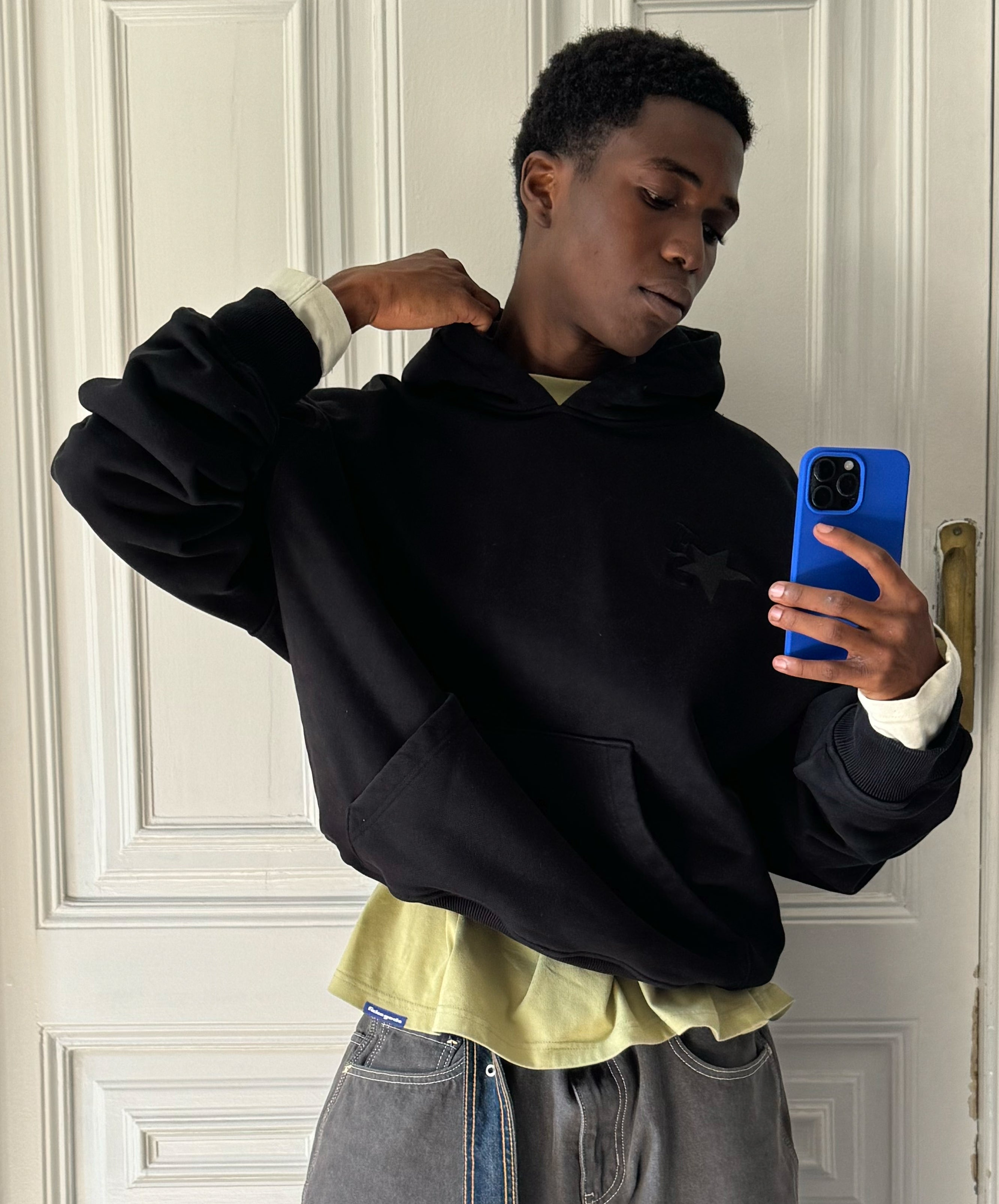 Star Hoodie Black