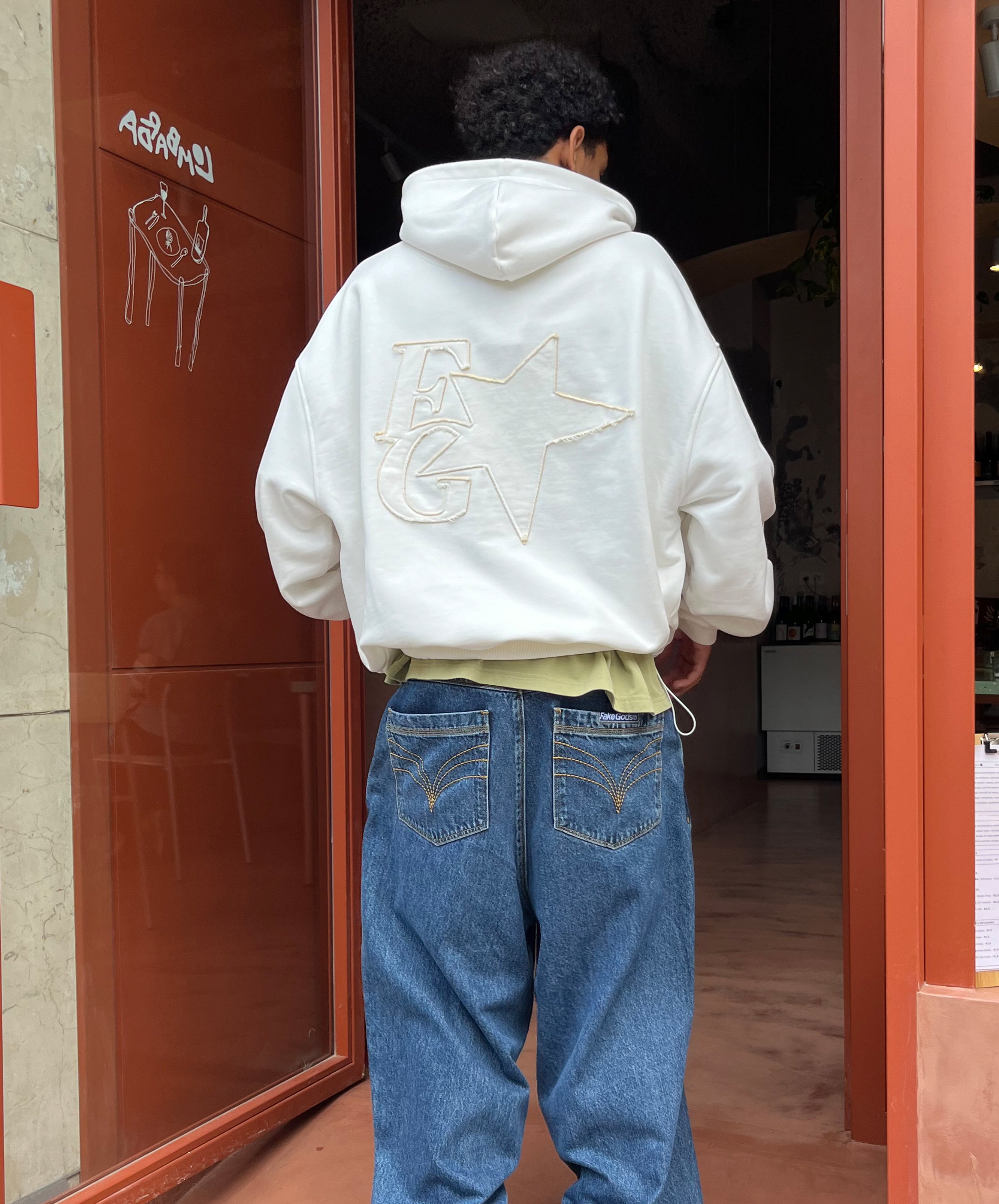 Star Hoodie Cream